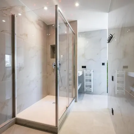 Clairfontaine Apartment